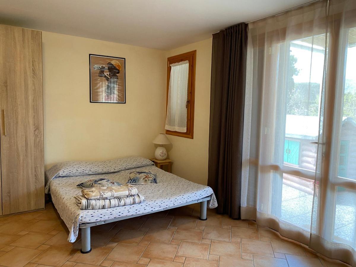 Villetta Di Rosa Procchio  Luaran gambar